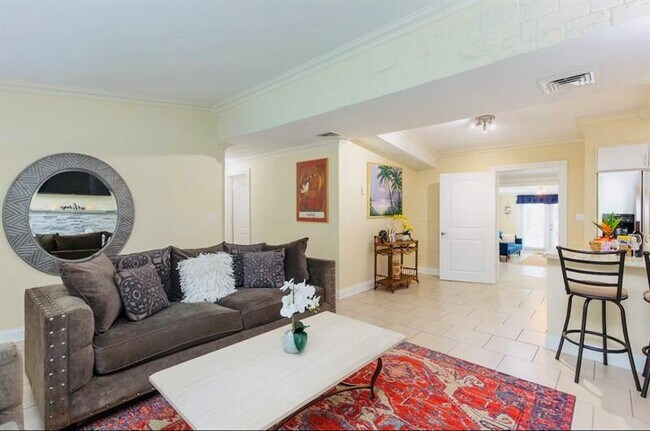 Building Photo - 279 Hach Ln