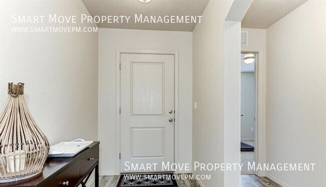 Building Photo - 5444 S Pepperridge Way