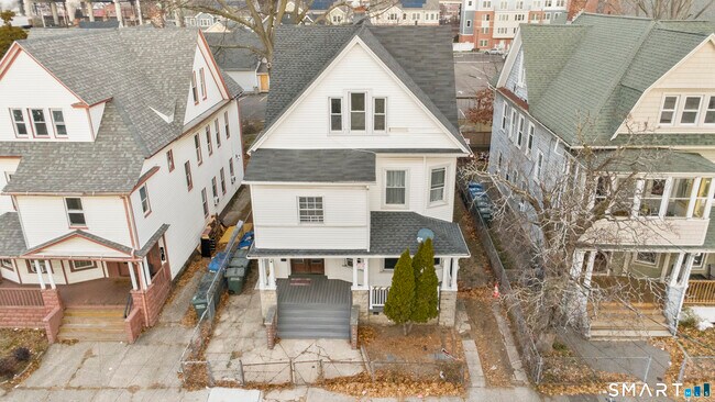 Building Photo - 48-50 Park Terrace