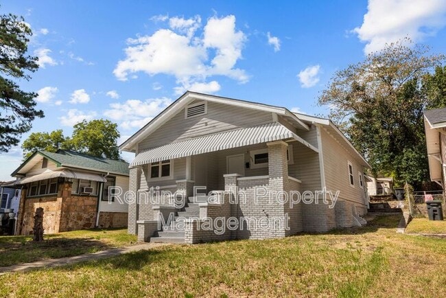 Building Photo - 1520 34th Ave N