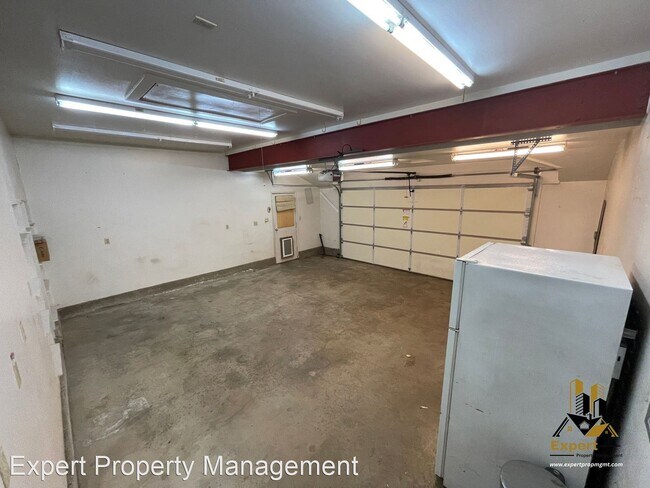 Building Photo - 4 br, 3 bath House - 4518 Ruskin Ct