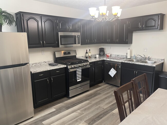 Building Photo - 342 Jefferson St