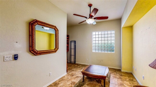 Building Photo - 348 Hanbury Manor Ln