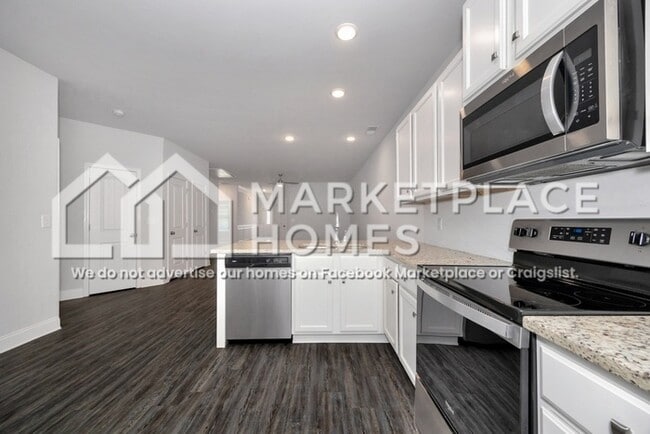 Building Photo - 417 Edgebrook Dr