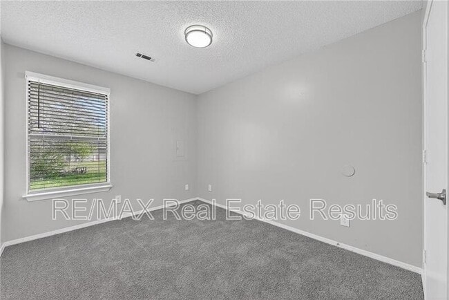Building Photo - 4418 Acoma St