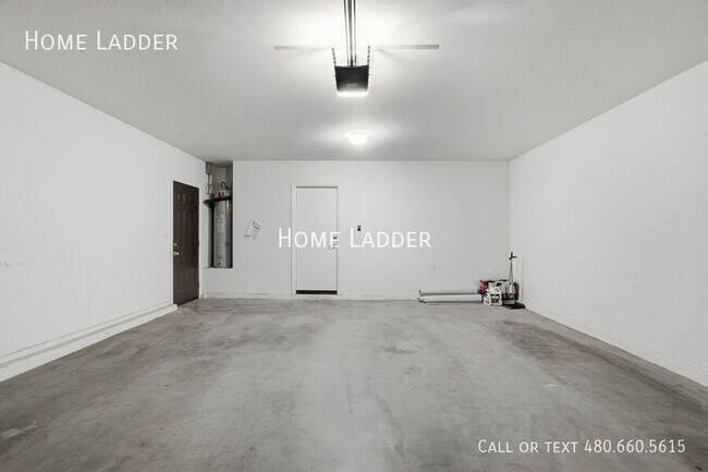 Building Photo - 18428 N Jameson Dr