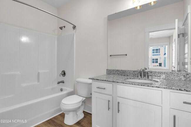 Building Photo - 7052 Crew Dr