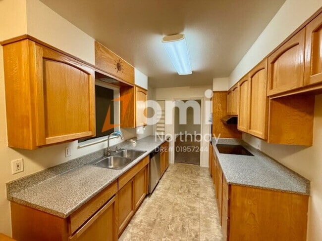 Building Photo - 1504 Maryland St