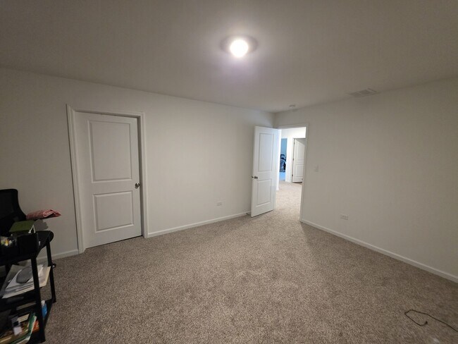 Building Photo - 6802 Daly Ln