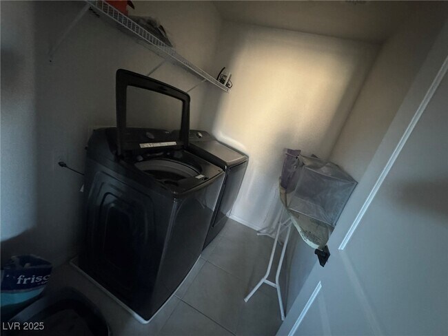 Building Photo - 3750 Battipaglia Ave