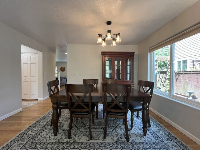 Building Photo - Spacious 3-Bedroom Home with Two Living Areas, Private Balcony, Fireplace & Attached 2-Car Garage
