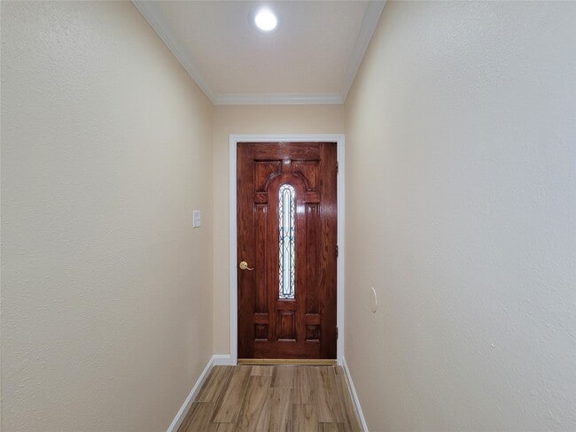 Building Photo - 12611 Dermott Dr