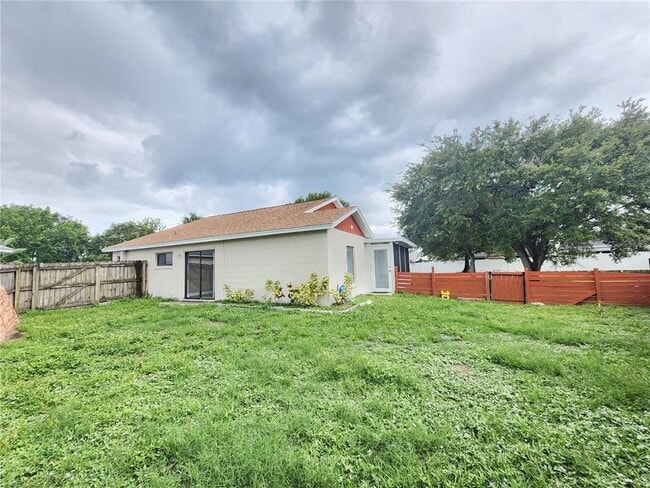 Building Photo - 11500 Benbow Ct