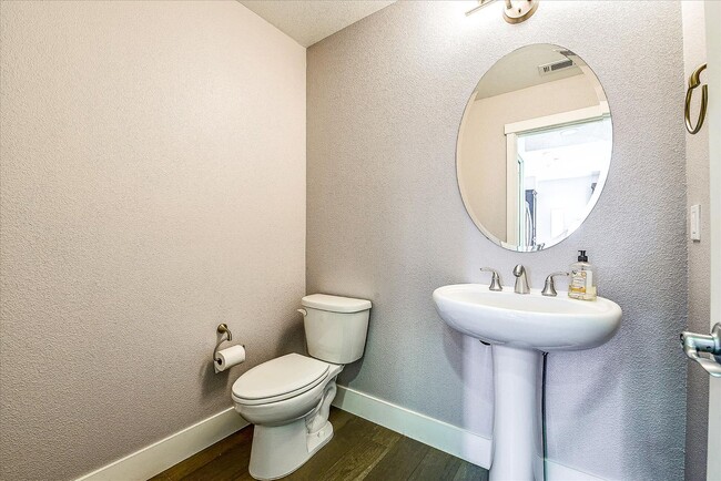 Building Photo - LUXURY TOWNHOME IN SUNNYVALE | 2014 BUILD