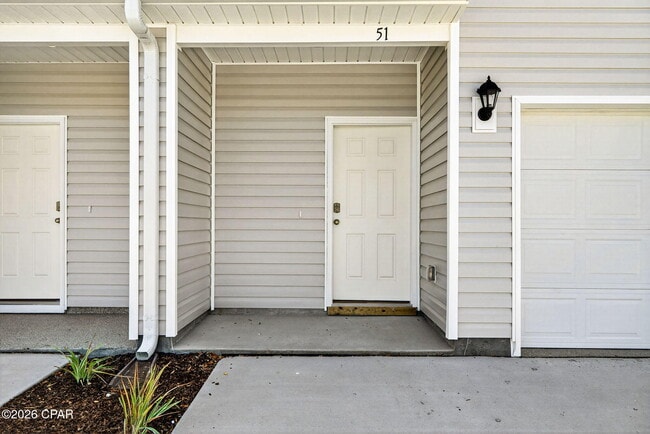 Building Photo - 41 S Main Deck Dr