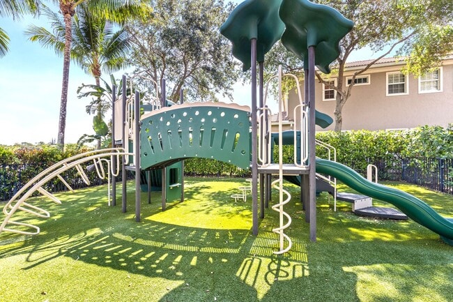 Building Photo - 6809 Osage Cir