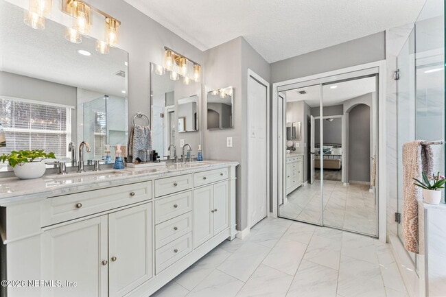 Building Photo - 563 Longmill Ln