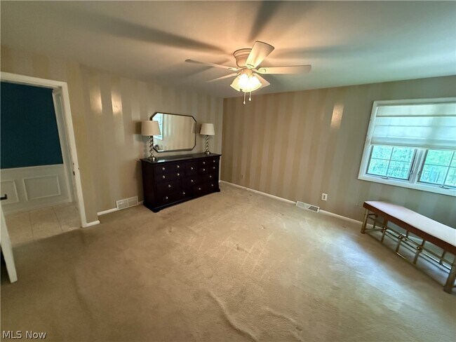 Building Photo - 6803 Cranbrook Dr