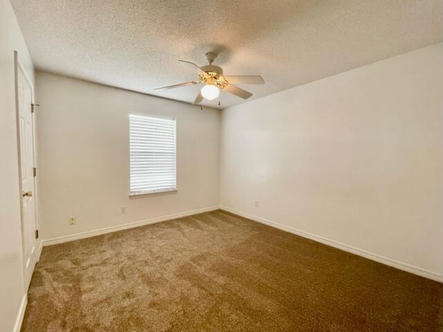 Building Photo - 1221 Northview Dr