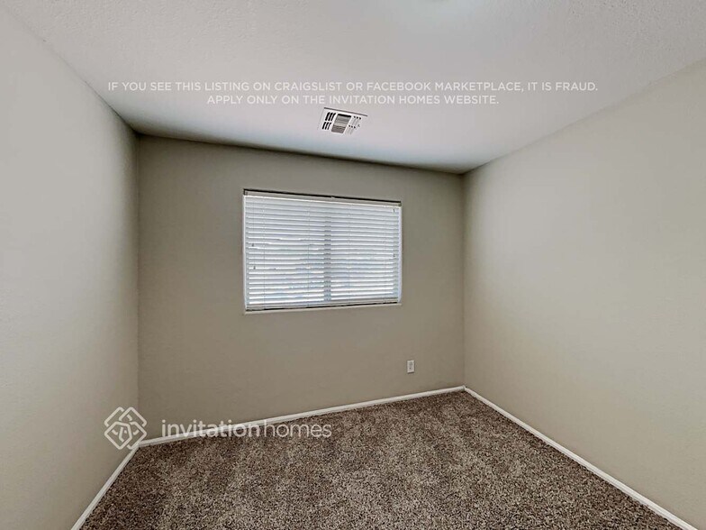 Building Photo - 4614 W Valencia Dr