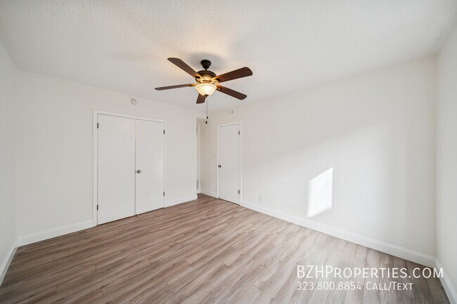 Building Photo - 1215 Hayworth Ave