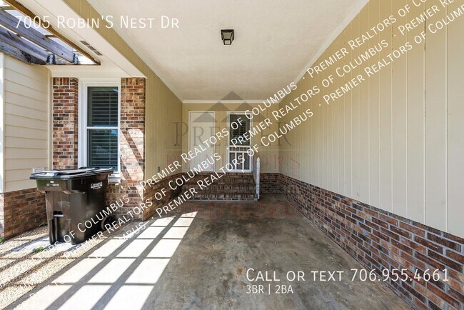 Building Photo - 7005 Robin's Nest Dr