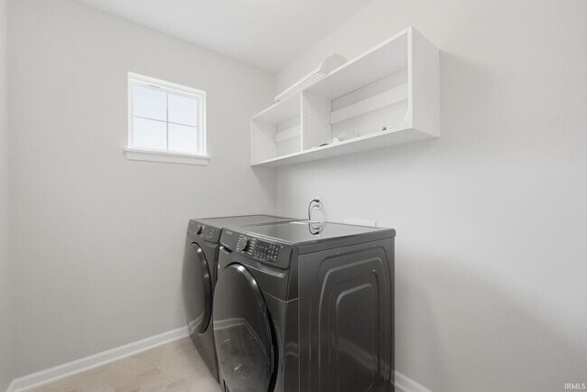 Building Photo - 12502 Speranza Dr