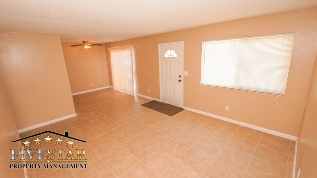 Building Photo - Apartment for Rent on 3017 "Q" Street Apt B