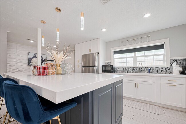 Building Photo - 5114 Grantwood St