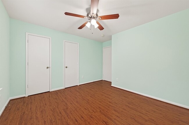 Building Photo - 8427 Brickhaven Ln