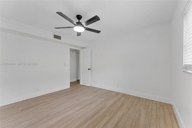 Building Photo - 10261 NW 35th St