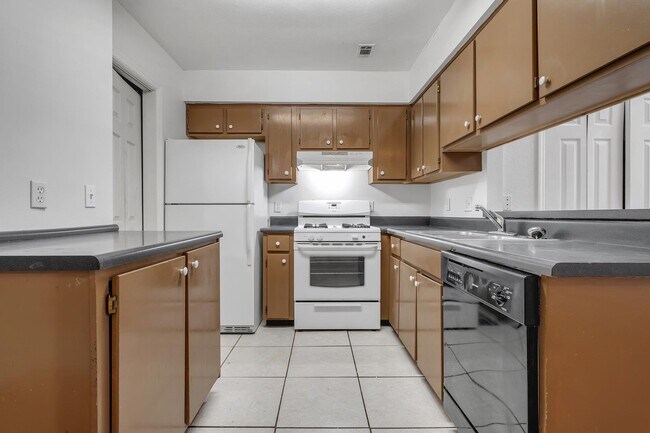 Building Photo - 2467 Nugget Ln