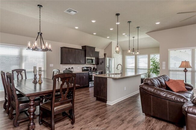 Building Photo - 4145 Shallow Creek Loop