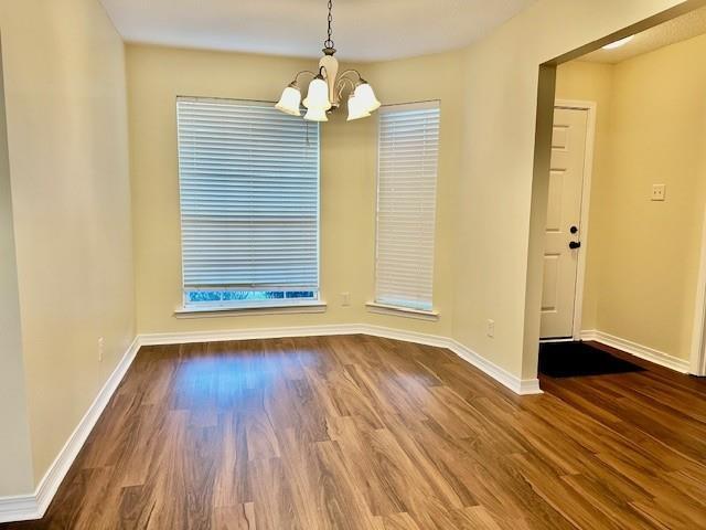 Building Photo - 3040 Plantation Dr W