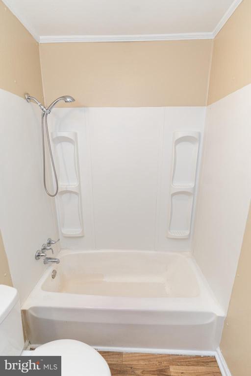 Building Photo - 504 Plover Rd