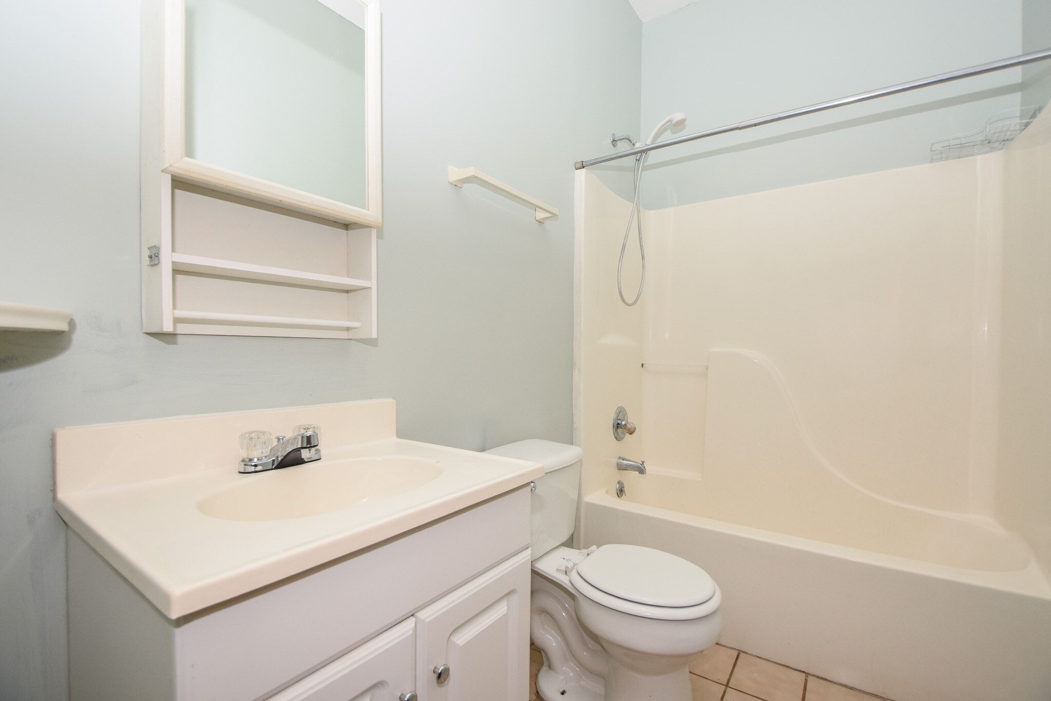 Building Photo - 4526 Rock Springs Rd