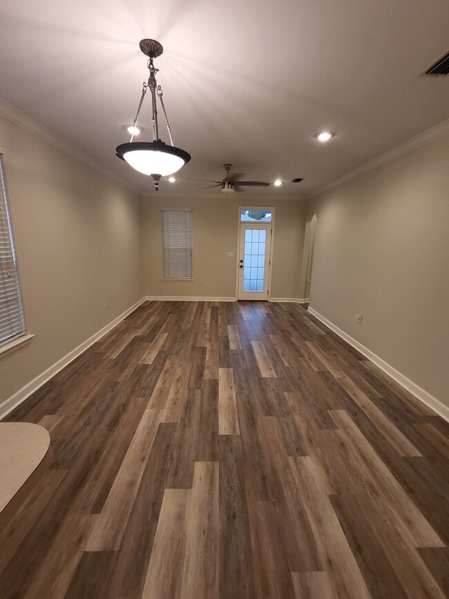 Building Photo - 101 Trista Terrace Ct
