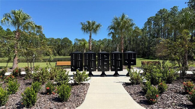 Building Photo - 14415 Crest Palm Ave