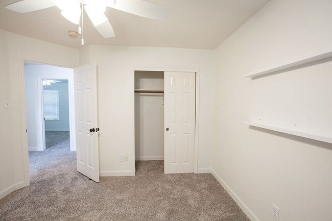 Building Photo - 8204 Tavaros Dr