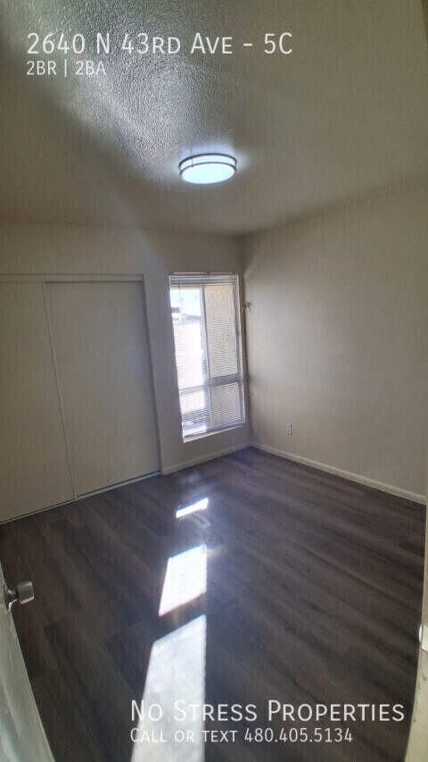 Building Photo - 2640 N 43rd Ave