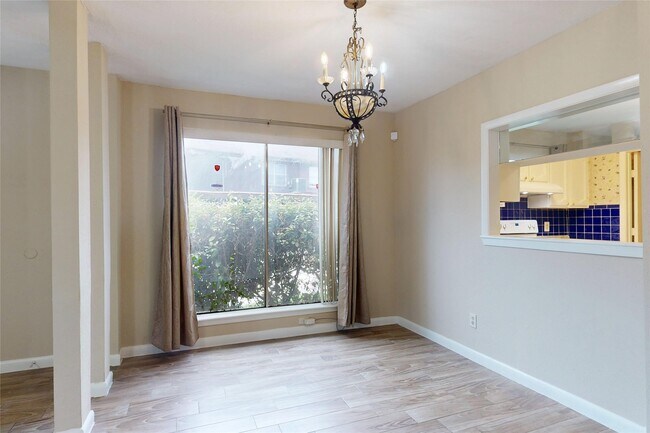 Building Photo - 7840 Bateman Ln