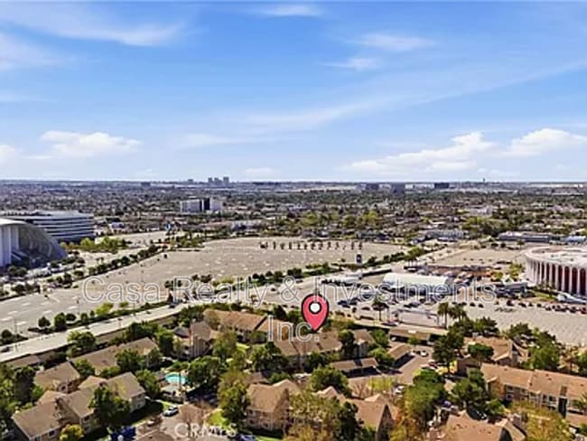 Building Photo - 3860 Amberly Dr
