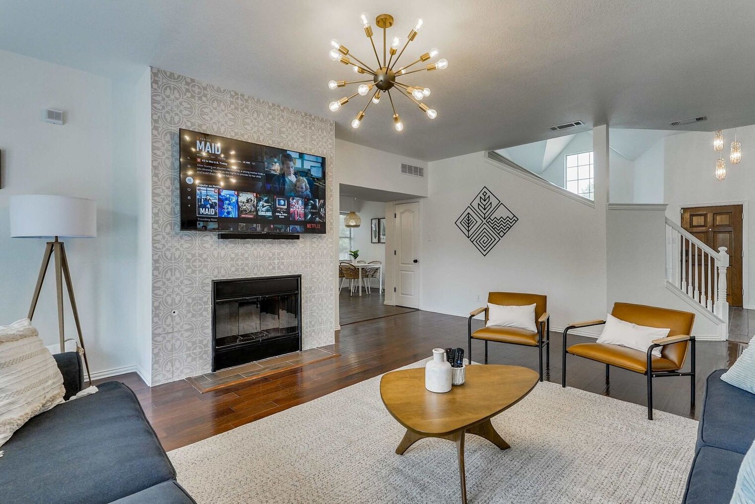 Building Photo - 7007 Longmeadow Dr