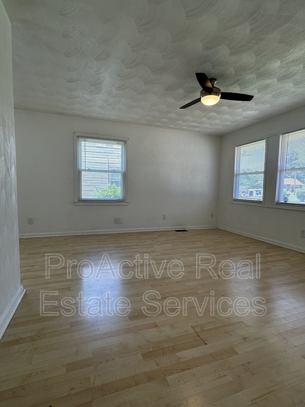 Building Photo - 905 Tifton St