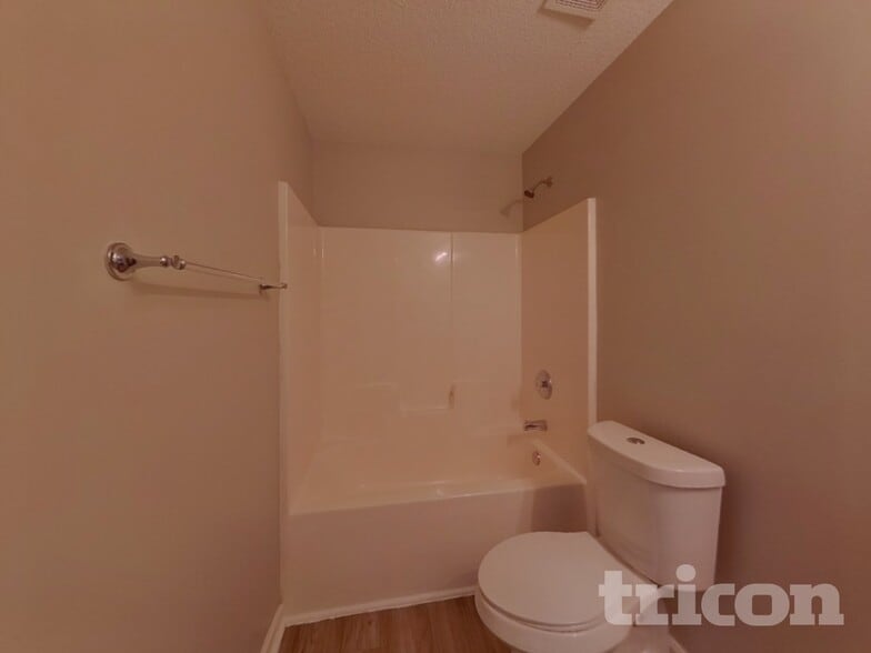 Building Photo - 340 Peachtree Rd