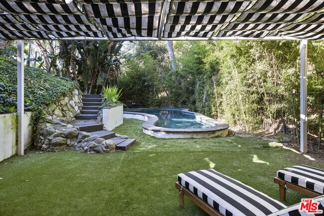 Primary Photo - 2936 La Castana Dr