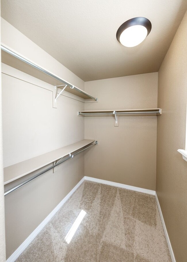 Building Photo - Westside 3 Bed Townhouse in Gold Hill Mesa