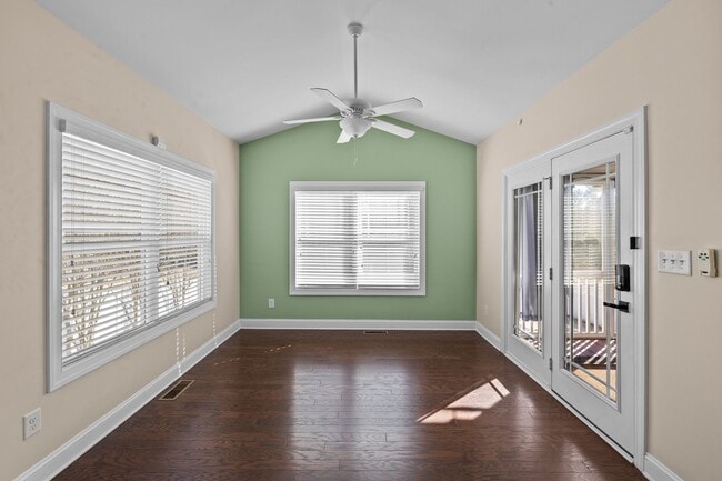 Building Photo - ***Beautiful Knightdale 4/2.5 W/ Private Pool***