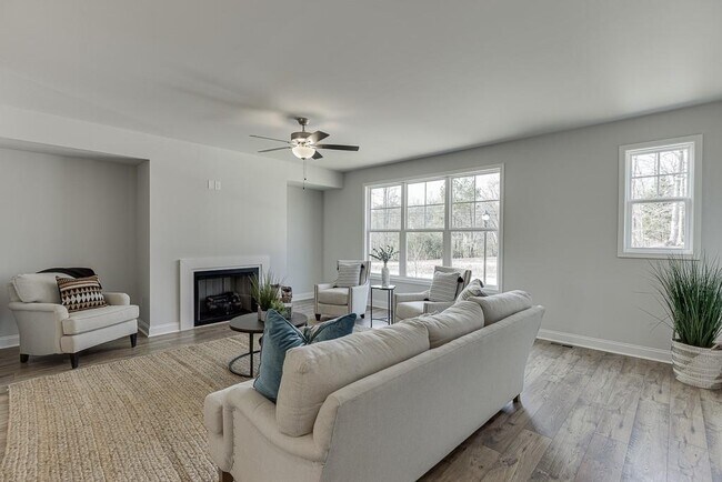 Building Photo - 1276 Ainsworth Alley