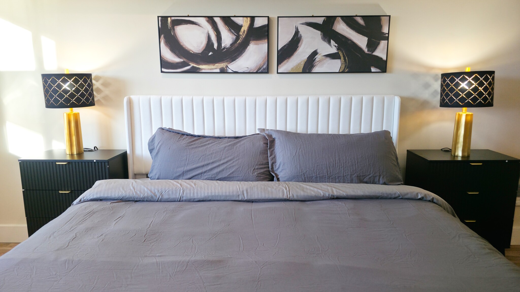 Building Photo - 1588 Alki Ave SW